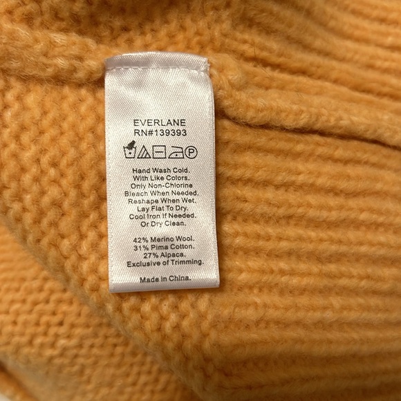 The Cloud Cardigan - L - Picture 5 of 5